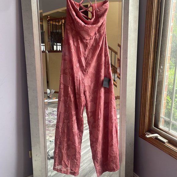 Lulu’s Dusty Rose Jumpsuit - Picture 4 of 8